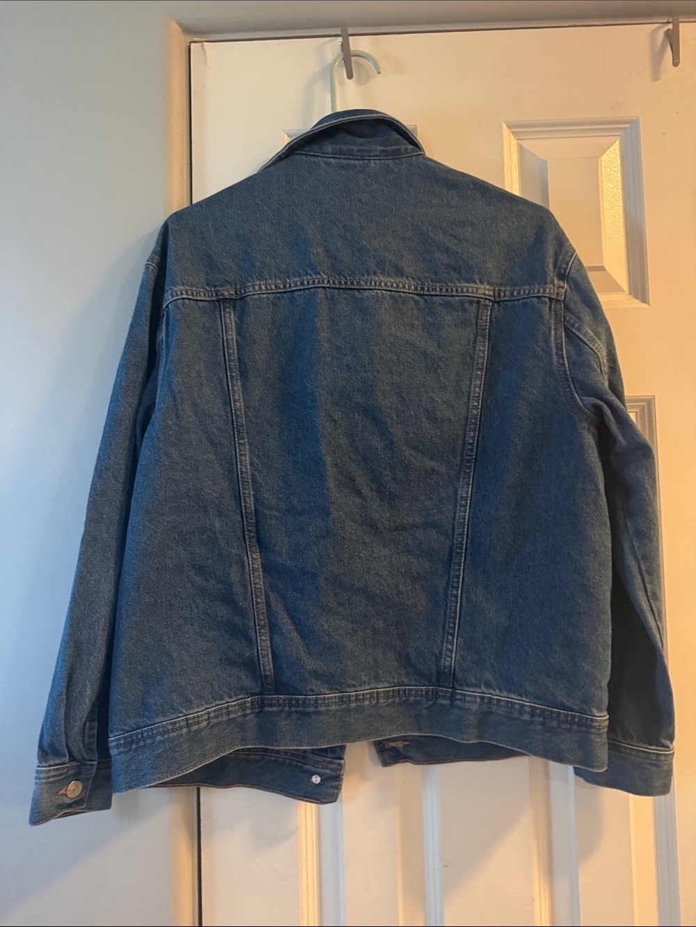Classic Blue Denim Jacket - Casual Trucker Jacket - Picture 6 of 9